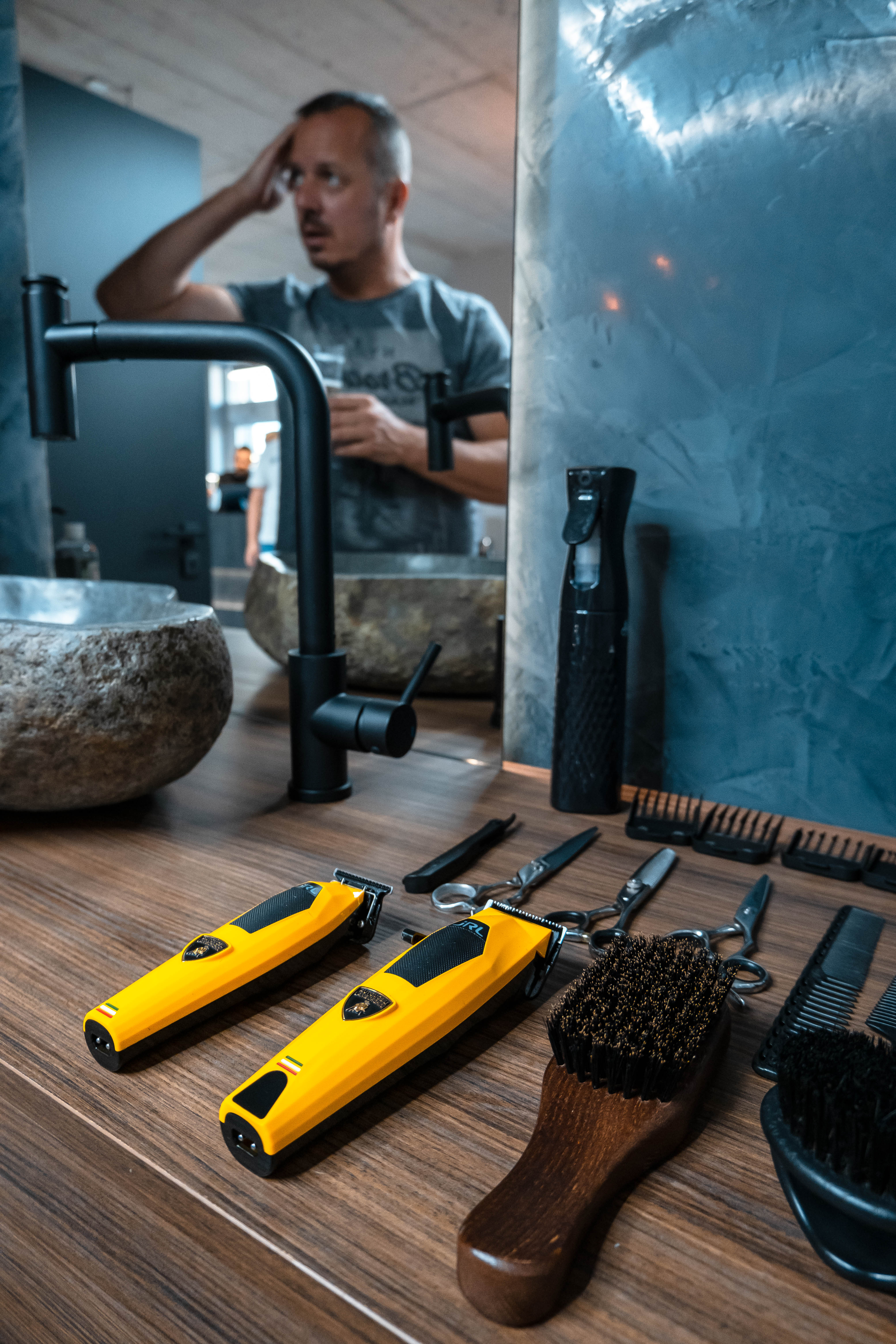 Barberské náradie — Primitive Barber Kúty